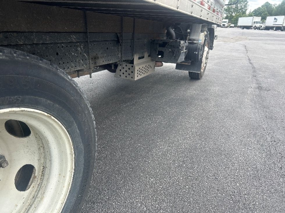 Light Duty Box Truck-Light and Medium Duty Trucks-Isuzu-2023-NPR EFI-Louisville-KY-132,862\n\t\tmiles-$ 38,750 - Image 14