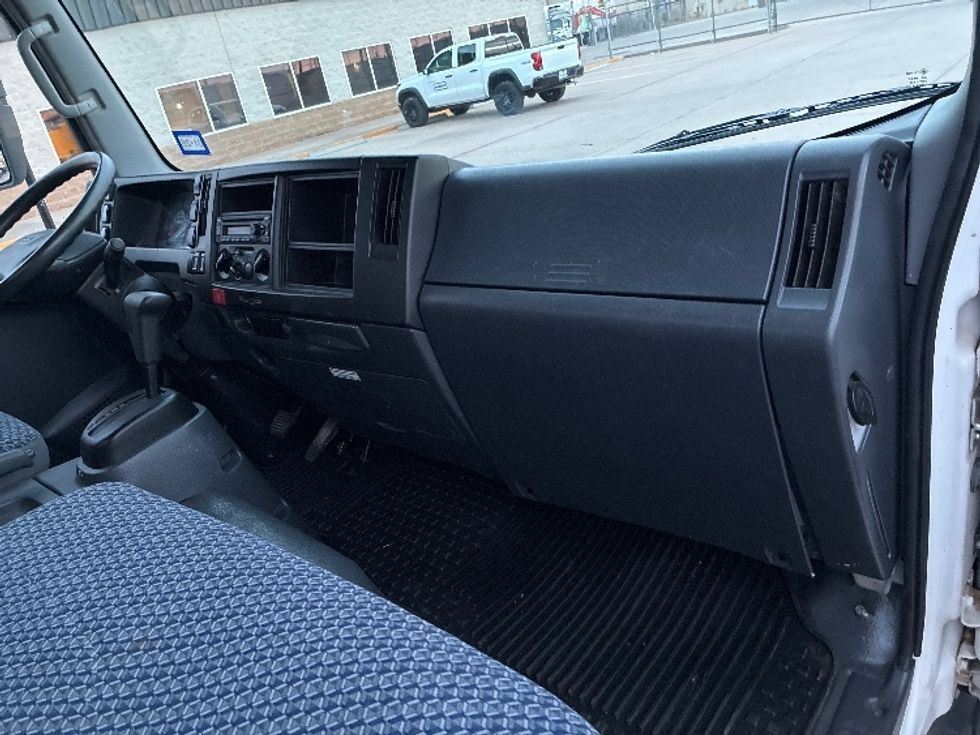 Light Duty Box Truck-Light and Medium Duty Trucks-Isuzu-2023-NPR EFI-Lubbock-TX-76,436\n\t\tmiles-$ 47,250 - Image 21