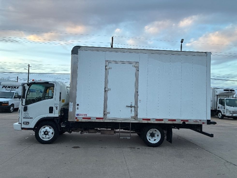 Light Duty Box Truck-Light and Medium Duty Trucks-Isuzu-2023-NPR EFI-Lubbock-TX-76,436\n\t\tmiles-$ 47,250 - Image 4