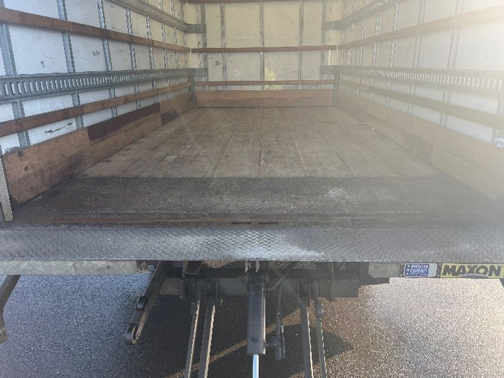 Light Duty Box Truck-Light and Medium Duty Trucks-Isuzu-2023-NPR EFI-Middlefield-OH-111,498\n\t\tmiles-$ 36,750 - Image 10