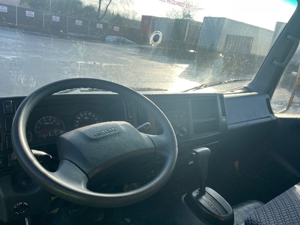 Light Duty Box Truck-Light and Medium Duty Trucks-Isuzu-2023-NPR EFI-Middlefield-OH-111,498\n\t\tmiles-$ 36,750 - Image 18