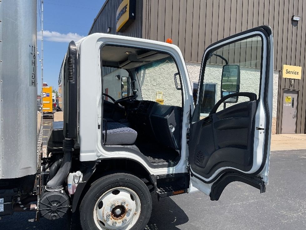 Light Duty Box Truck-Light and Medium Duty Trucks-Isuzu-2023-NPR EFI-Milwaukee-WI-118,988\n\t\tmiles-$ 41,250 - Image 20