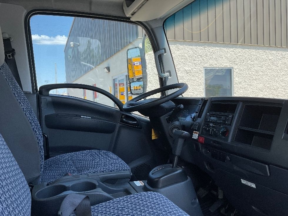 Light Duty Box Truck-Light and Medium Duty Trucks-Isuzu-2023-NPR EFI-Milwaukee-WI-118,988\n\t\tmiles-$ 41,250 - Image 22