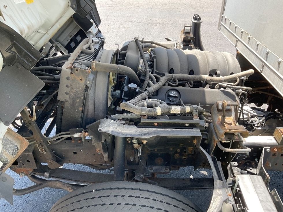 Light Duty Box Truck-Light and Medium Duty Trucks-Isuzu-2023-NPR EFI-Milwaukee-WI-118,988\n\t\tmiles-$ 41,250 - Image 24