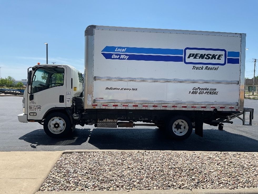 Light Duty Box Truck-Light and Medium Duty Trucks-Isuzu-2023-NPR EFI-Milwaukee-WI-118,988\n\t\tmiles-$ 41,250 - Image 4