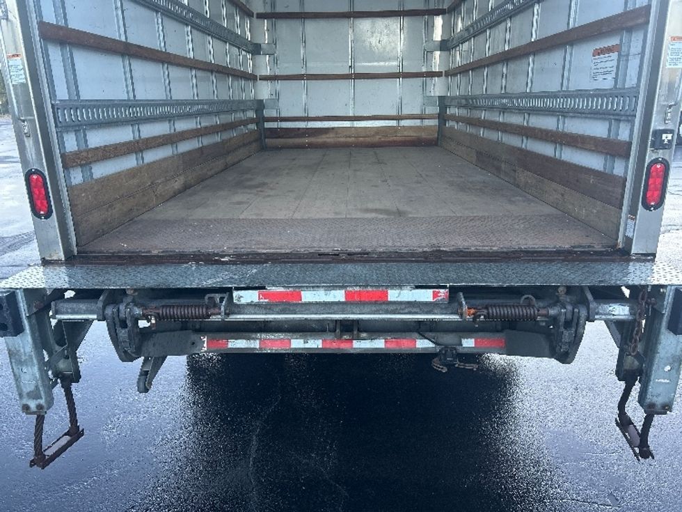 Light Duty Box Truck-Light and Medium Duty Trucks-Isuzu-2023-NPR EFI-Minoa-NY-116,458\n\t\tmiles-$ 39,000 - Image 10