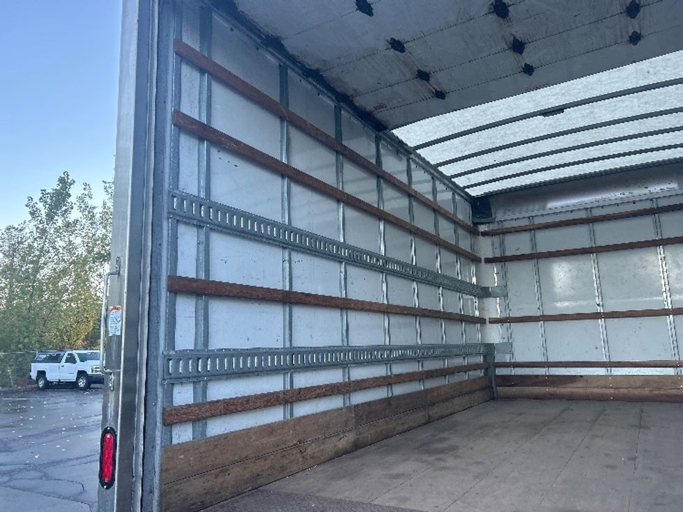 Light Duty Box Truck-Light and Medium Duty Trucks-Isuzu-2023-NPR EFI-Minoa-NY-116,458\n\t\tmiles-$ 39,000 - Image 11