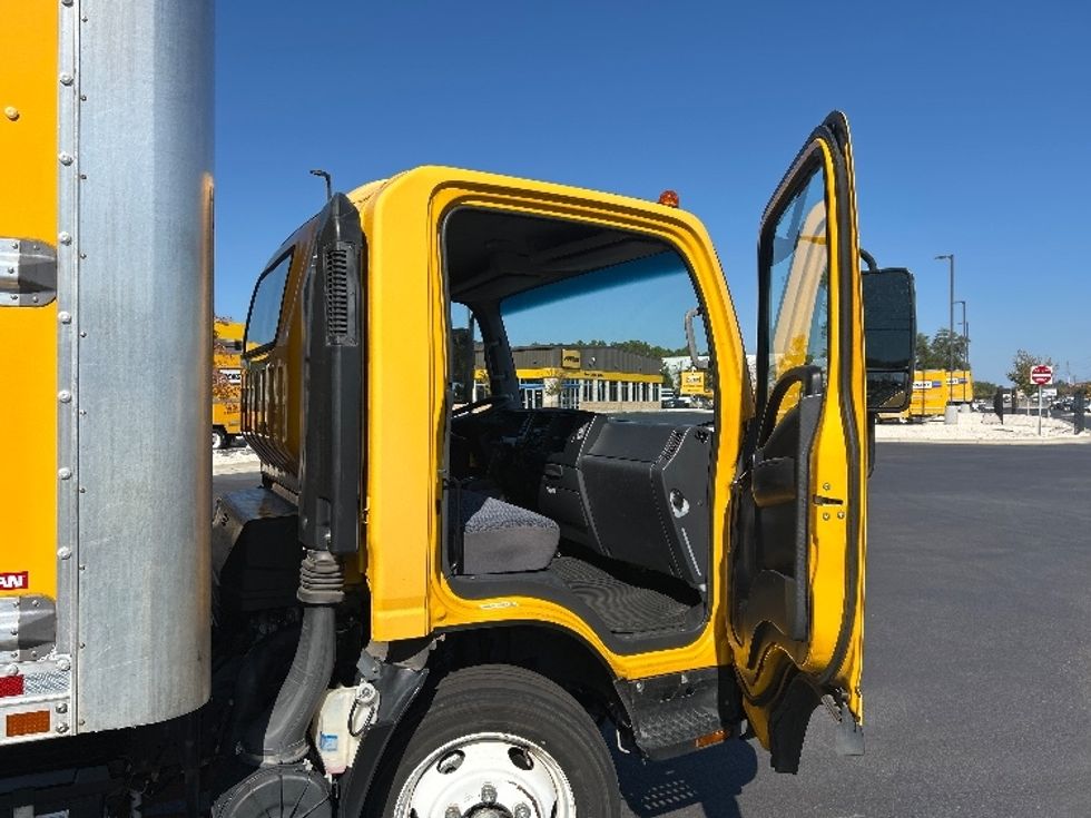 Light Duty Box Truck-Light and Medium Duty Trucks-Isuzu-2023-NPR EFI-Mobile-AL-129,186\n\t\tmiles-$ 36,750 - Image 20