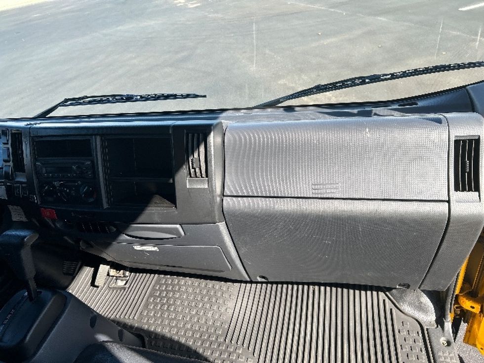 Light Duty Box Truck-Light and Medium Duty Trucks-Isuzu-2023-NPR EFI-Mobile-AL-129,186\n\t\tmiles-$ 36,750 - Image 21