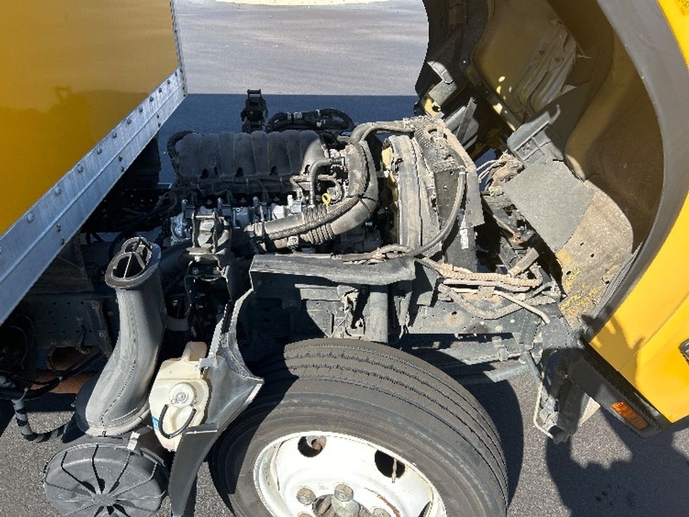 Light Duty Box Truck-Light and Medium Duty Trucks-Isuzu-2023-NPR EFI-Mobile-AL-129,186\n\t\tmiles-$ 36,750 - Image 23