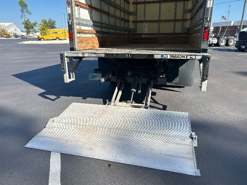 Light Duty Box Truck-Light and Medium Duty Trucks-Isuzu-2023-NPR EFI-Mobile-AL-129,186\n\t\tmiles-$ 36,750 - Image 9