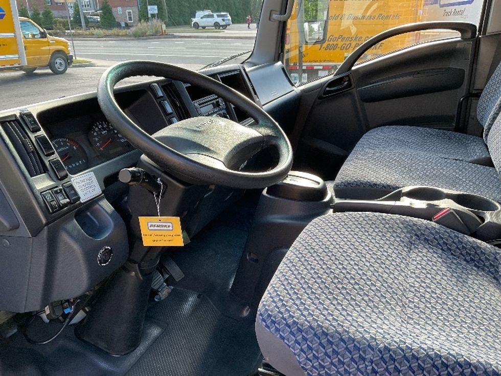 Light Duty Box Truck-Light and Medium Duty Trucks-Isuzu-2023-NPR EFI-New Castle-DE-102,413\n\t\tmiles-$ 43,000 - Image 17