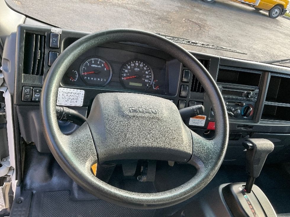 Light Duty Box Truck-Light and Medium Duty Trucks-Isuzu-2023-NPR EFI-New Castle-DE-102,413\n\t\tmiles-$ 43,000 - Image 18