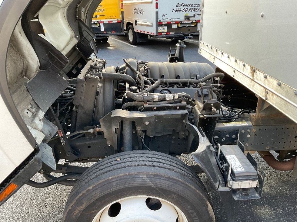 Light Duty Box Truck-Light and Medium Duty Trucks-Isuzu-2023-NPR EFI-New Castle-DE-102,413\n\t\tmiles-$ 43,000 - Image 24