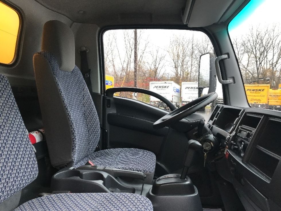 Light Duty Box Truck-Light and Medium Duty Trucks-Isuzu-2023-NPR EFI-New Castle-DE-98,754\n\t\tmiles-$ 41,250 - Image 22