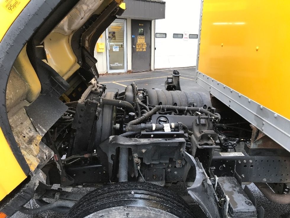 Light Duty Box Truck-Light and Medium Duty Trucks-Isuzu-2023-NPR EFI-New Castle-DE-98,754\n\t\tmiles-$ 41,250 - Image 24