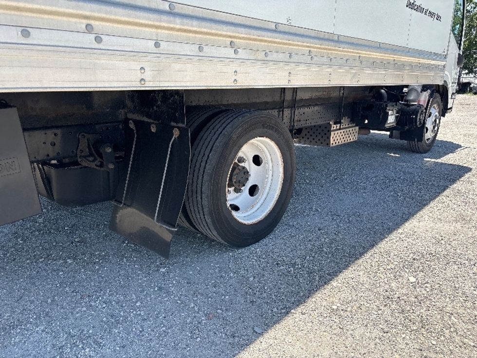 Light Duty Box Truck-Light and Medium Duty Trucks-Isuzu-2023-NPR EFI-Ocala-FL-117,910\n\t\tmiles-$ 43,250 - Image 14