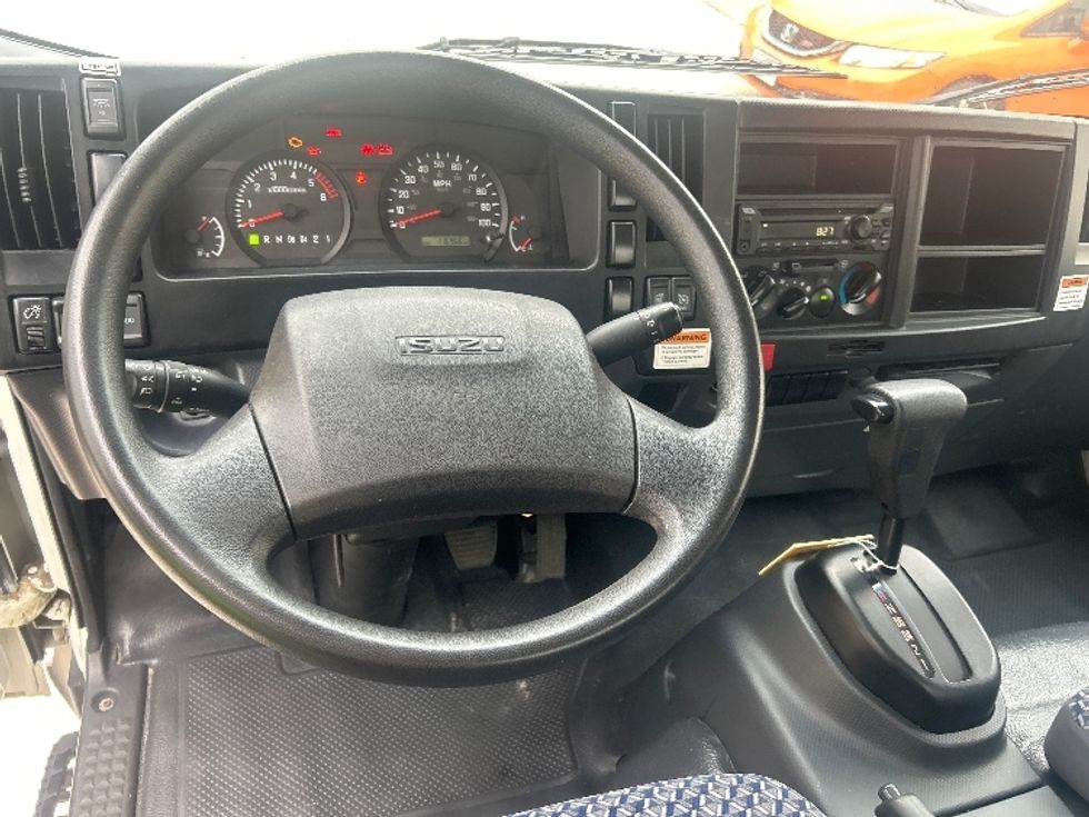 Light Duty Box Truck-Light and Medium Duty Trucks-Isuzu-2023-NPR EFI-Ocala-FL-117,910\n\t\tmiles-$ 43,250 - Image 17