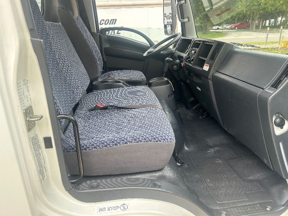 Light Duty Box Truck-Light and Medium Duty Trucks-Isuzu-2023-NPR EFI-Ocala-FL-117,910\n\t\tmiles-$ 43,250 - Image 22