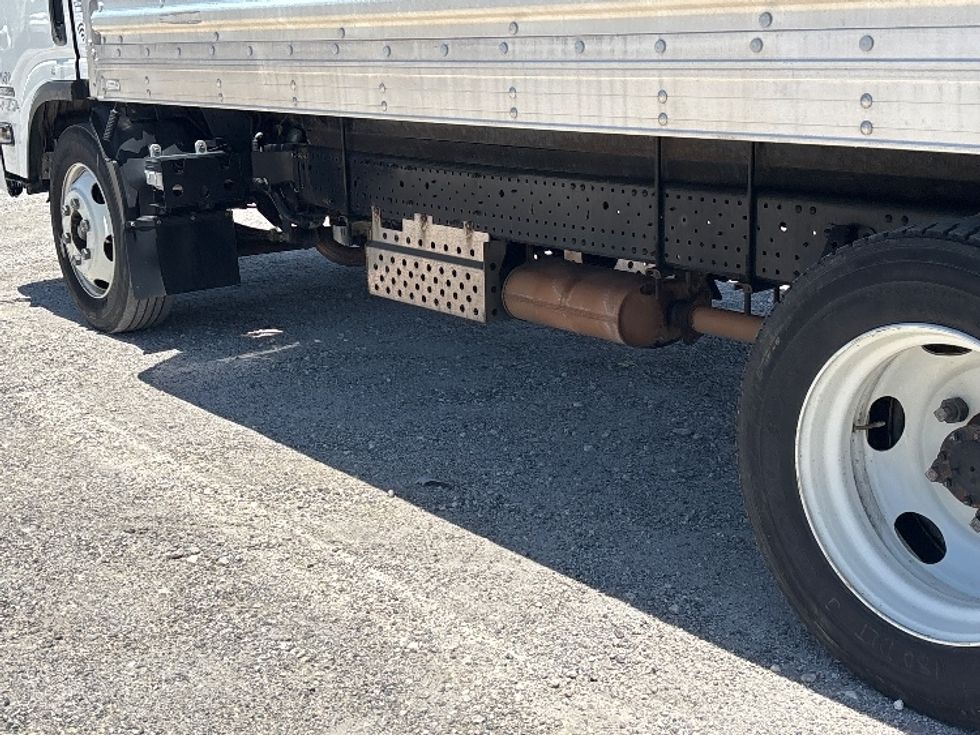 Light Duty Box Truck-Light and Medium Duty Trucks-Isuzu-2023-NPR EFI-Ocala-FL-117,910\n\t\tmiles-$ 43,250 - Image 6