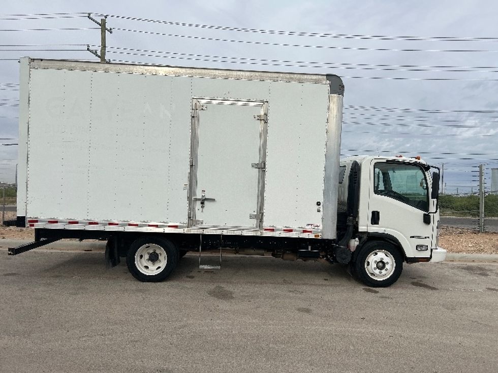 Light Duty Box Truck-Light and Medium Duty Trucks-Isuzu-2023-NPR EFI-Odessa-TX-48,320\n\t\tmiles-$ 52,250 - Image 15
