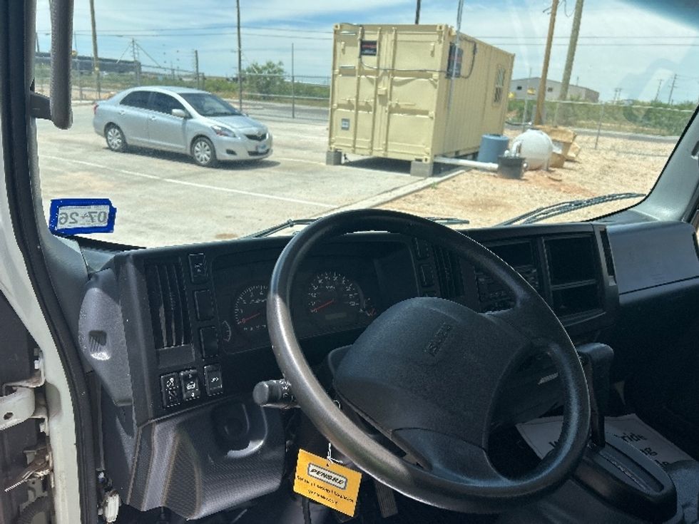 Light Duty Box Truck-Light and Medium Duty Trucks-Isuzu-2023-NPR EFI-Odessa-TX-48,320\n\t\tmiles-$ 52,250 - Image 18