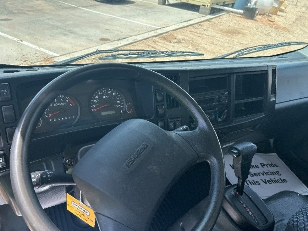 Light Duty Box Truck-Light and Medium Duty Trucks-Isuzu-2023-NPR EFI-Odessa-TX-48,320\n\t\tmiles-$ 52,250 - Image 19