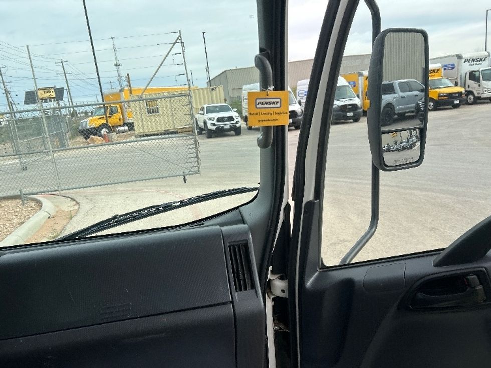 Light Duty Box Truck-Light and Medium Duty Trucks-Isuzu-2023-NPR EFI-Odessa-TX-48,320\n\t\tmiles-$ 52,250 - Image 21