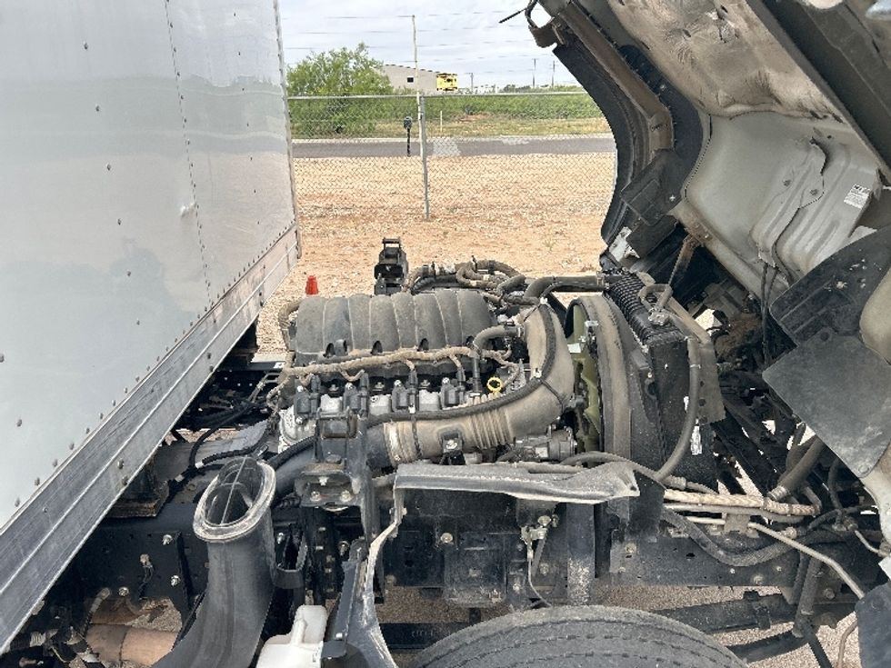 Light Duty Box Truck-Light and Medium Duty Trucks-Isuzu-2023-NPR EFI-Odessa-TX-48,320\n\t\tmiles-$ 52,250 - Image 23