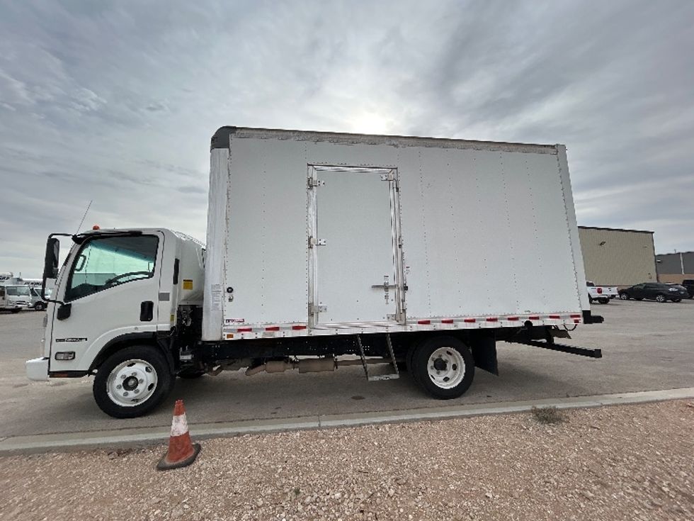 Light Duty Box Truck-Light and Medium Duty Trucks-Isuzu-2023-NPR EFI-Odessa-TX-48,320\n\t\tmiles-$ 52,250 - Image 5
