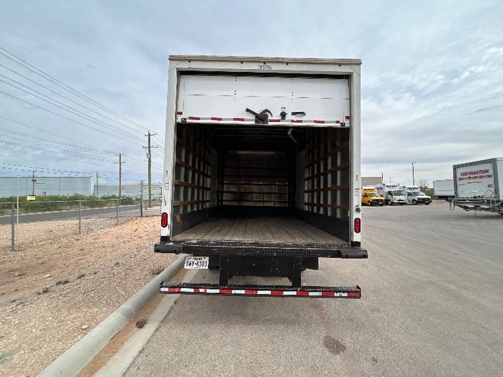 Light Duty Box Truck-Light and Medium Duty Trucks-Isuzu-2023-NPR EFI-Odessa-TX-48,320\n\t\tmiles-$ 52,250 - Image 9