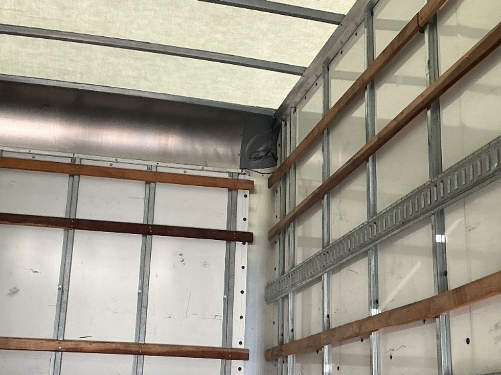 Light Duty Box Truck-Light and Medium Duty Trucks-Isuzu-2023-NPR EFI-Orlando-FL-100,894\n\t\tmiles-$ 45,500 - Image 27