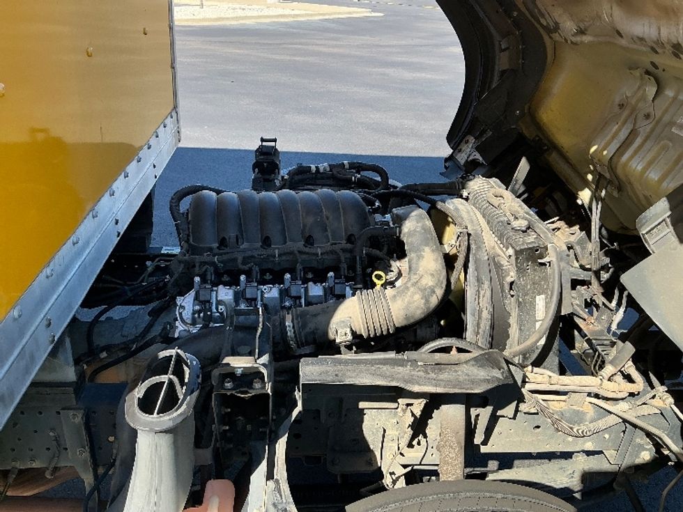 Light Duty Box Truck-Light and Medium Duty Trucks-Isuzu-2023-NPR EFI-Pensacola-FL-127,050\n\t\tmiles-$ 39,250 - Image 23