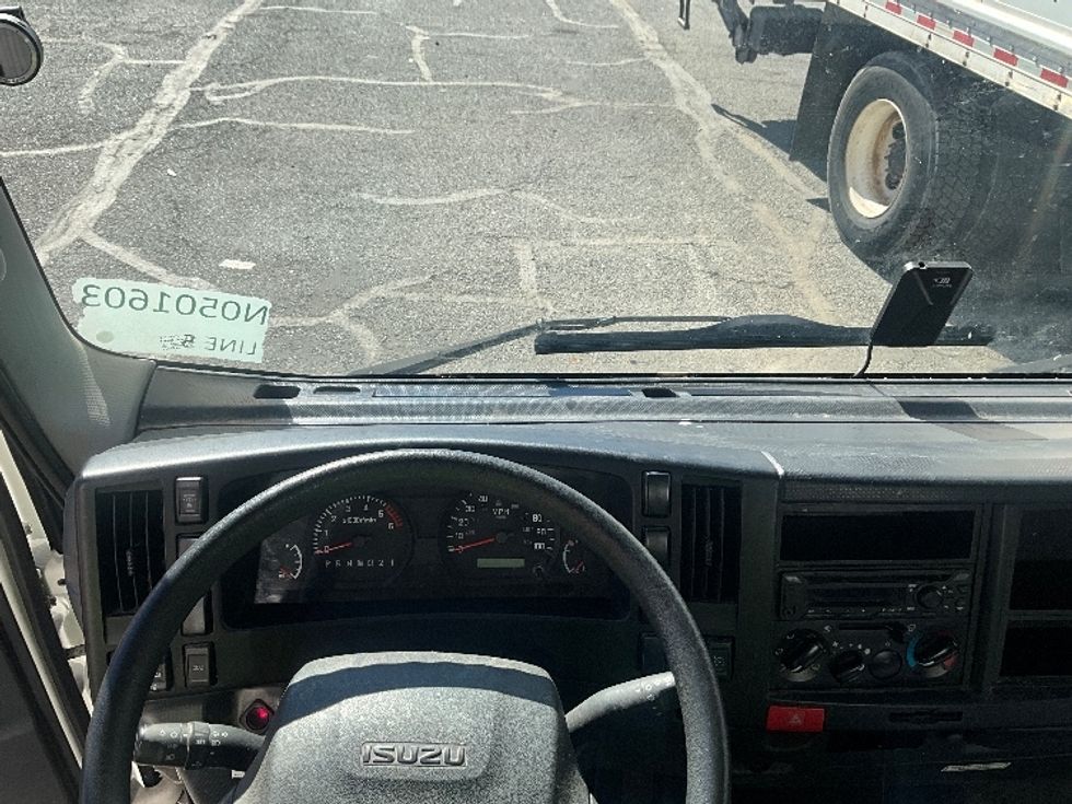 Light Duty Box Truck-Light and Medium Duty Trucks-Isuzu-2023-NPR EFI-Rockville-MD-35,752\n\t\tmiles-$ 54,000 - Image 17