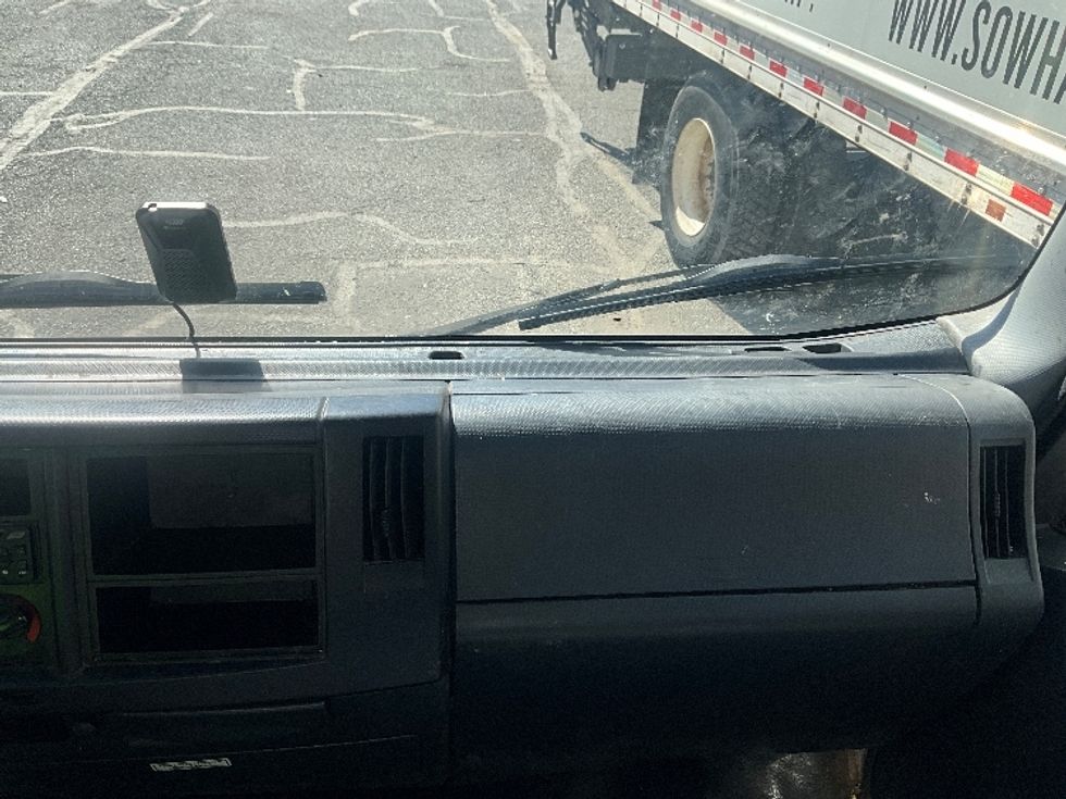 Light Duty Box Truck-Light and Medium Duty Trucks-Isuzu-2023-NPR EFI-Rockville-MD-35,752\n\t\tmiles-$ 54,000 - Image 20