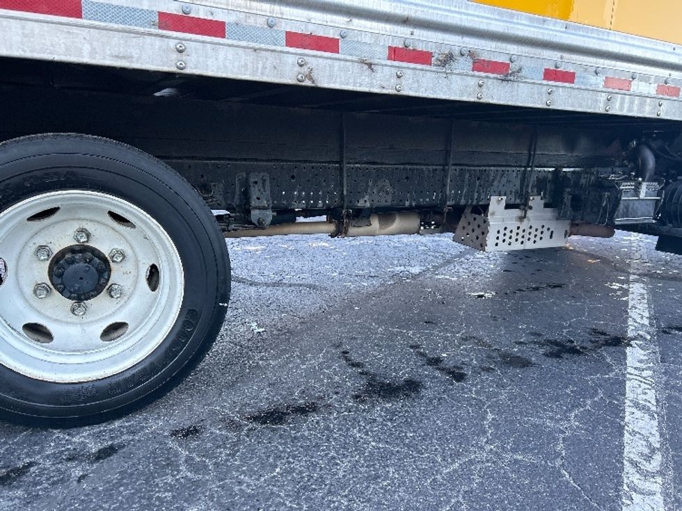 Light Duty Box Truck-Light and Medium Duty Trucks-Isuzu-2023-NPR EFI-Sandston-VA-129,854\n\t\tmiles-$ 37,250 - Image 14