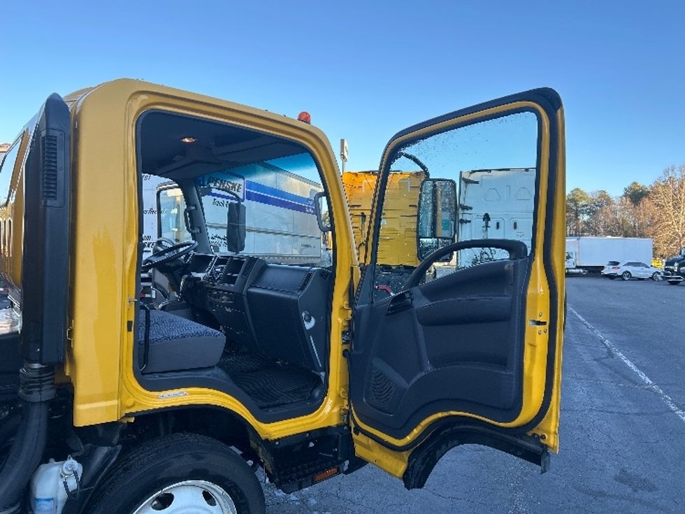 Light Duty Box Truck-Light and Medium Duty Trucks-Isuzu-2023-NPR EFI-Sandston-VA-129,854\n\t\tmiles-$ 37,250 - Image 20