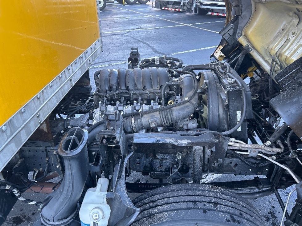 Light Duty Box Truck-Light and Medium Duty Trucks-Isuzu-2023-NPR EFI-Sandston-VA-129,854\n\t\tmiles-$ 37,250 - Image 23