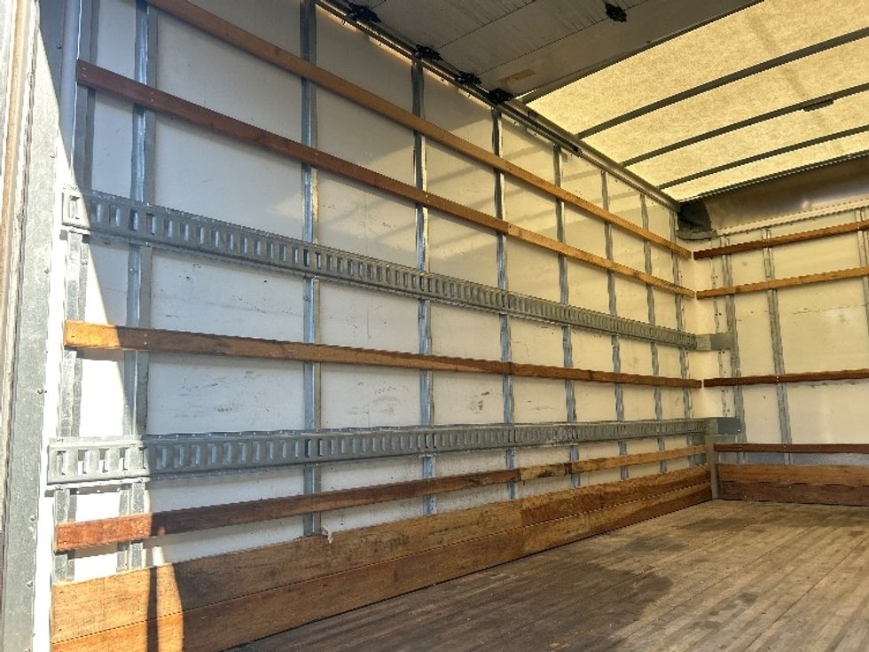 Light Duty Box Truck-Light and Medium Duty Trucks-Isuzu-2023-NPR EFI-Tallahassee-FL-112,350\n\t\tmiles-$ 41,000 - Image 10