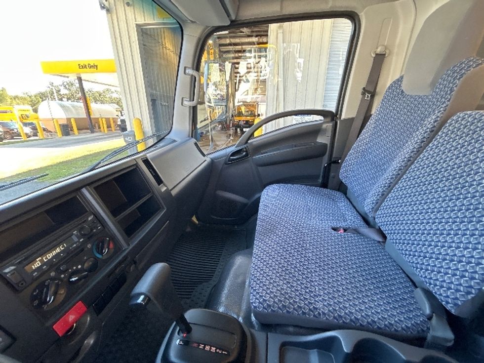 Light Duty Box Truck-Light and Medium Duty Trucks-Isuzu-2023-NPR EFI-Tallahassee-FL-112,350\n\t\tmiles-$ 41,000 - Image 18