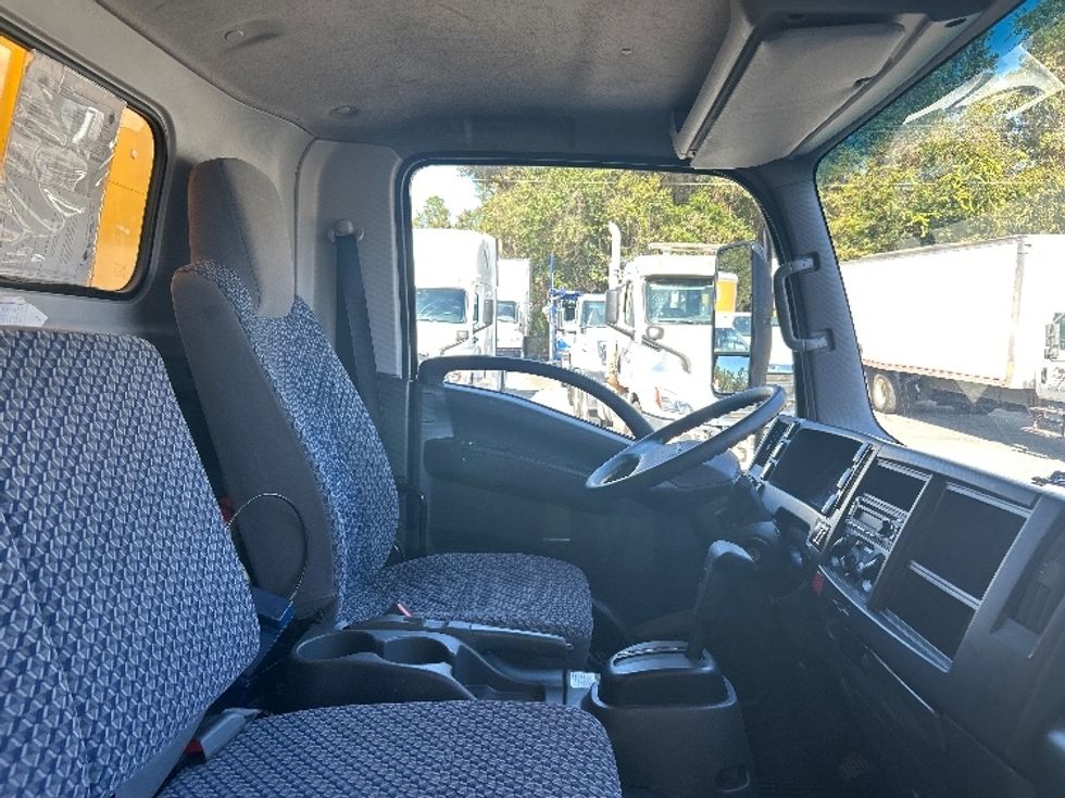 Light Duty Box Truck-Light and Medium Duty Trucks-Isuzu-2023-NPR EFI-Tallahassee-FL-112,350\n\t\tmiles-$ 41,000 - Image 21