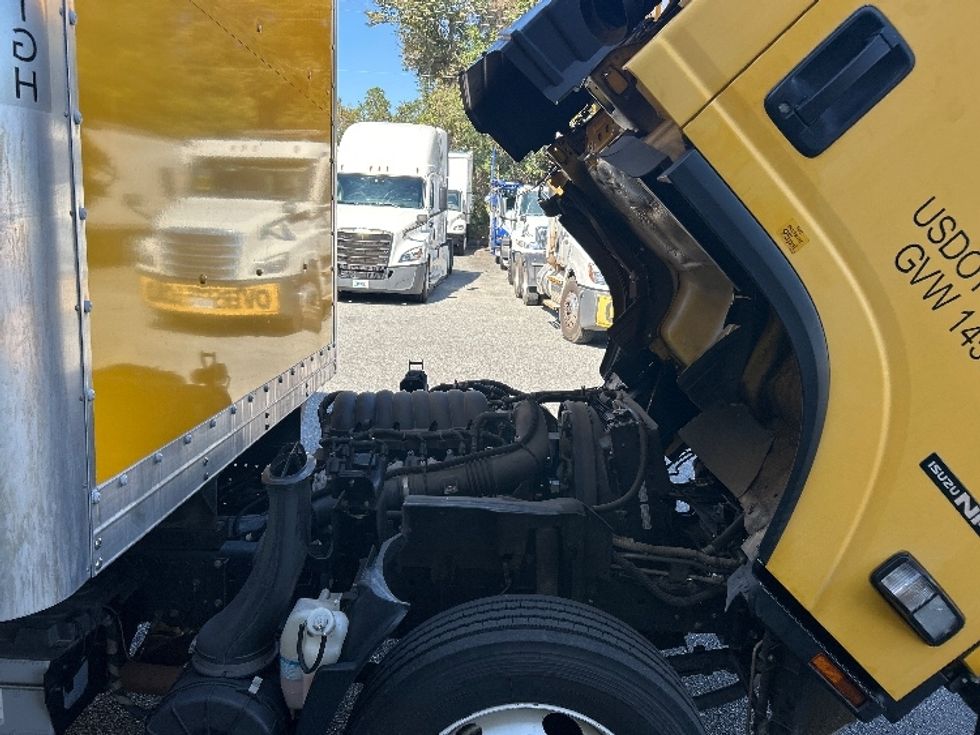 Light Duty Box Truck-Light and Medium Duty Trucks-Isuzu-2023-NPR EFI-Tallahassee-FL-112,350\n\t\tmiles-$ 41,000 - Image 22