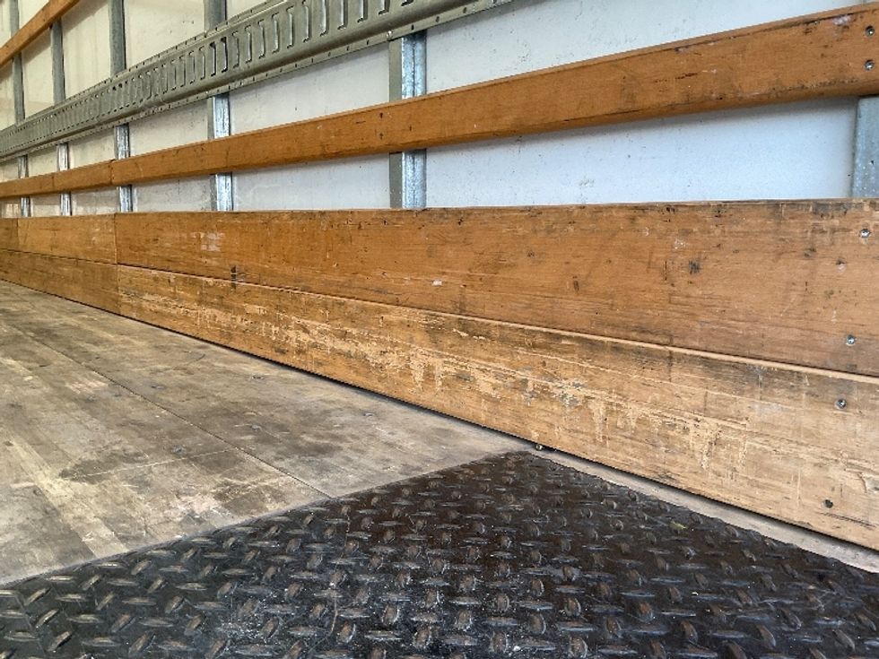 Light Duty Box Truck-Light and Medium Duty Trucks-Isuzu-2023-NPR EFI-Tampa-FL-102,309\n\t\tmiles-$ 44,500 - Image 27