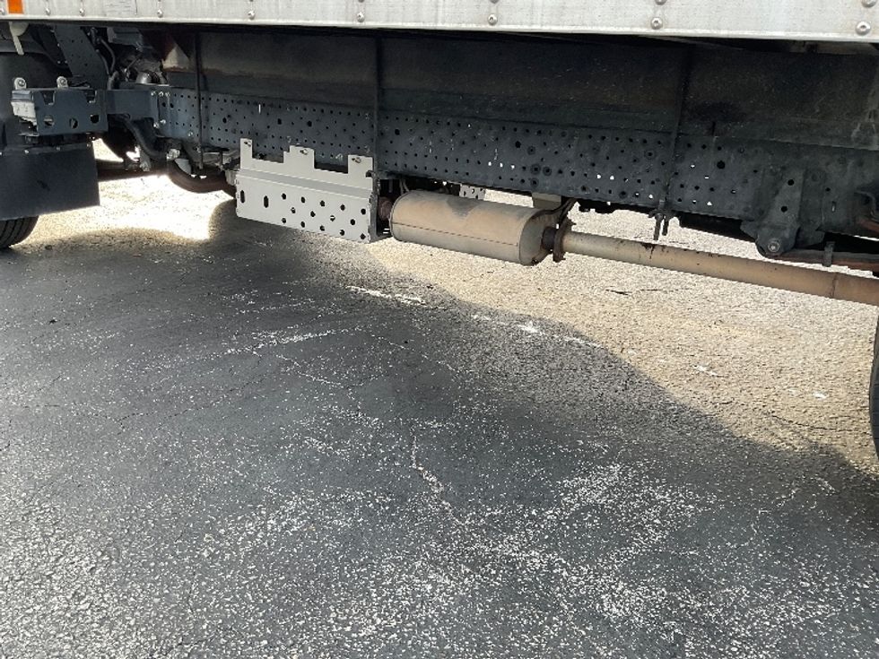 Light Duty Box Truck-Light and Medium Duty Trucks-Isuzu-2023-NPR EFI-Tampa-FL-102,309\n\t\tmiles-$ 44,500 - Image 5