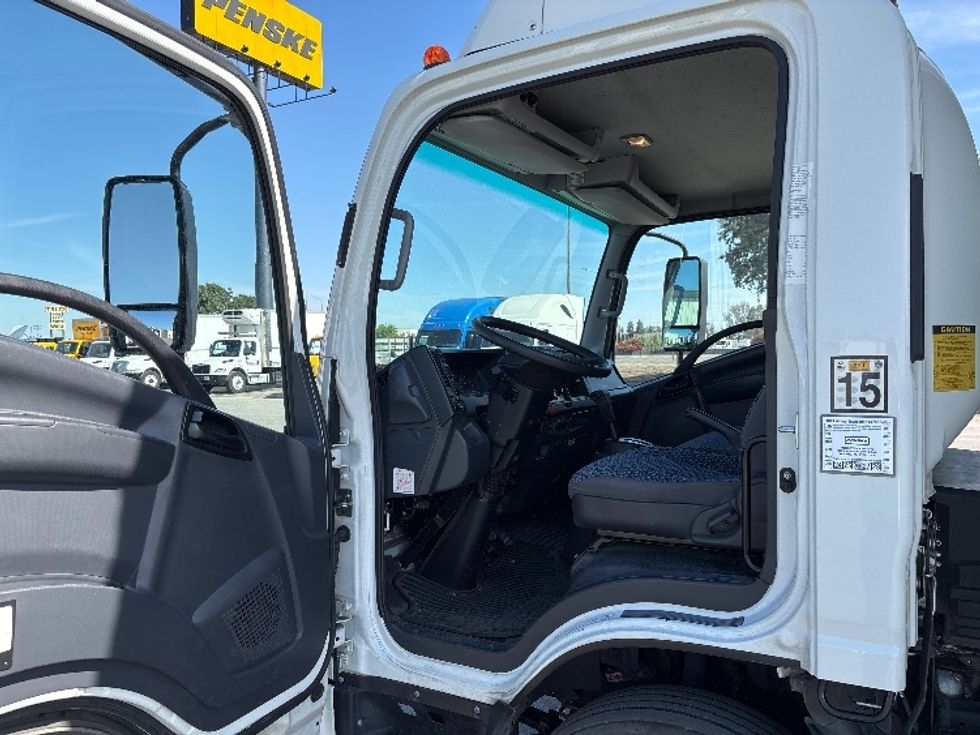 Light Duty Box Truck-Light and Medium Duty Trucks-Isuzu-2023-NPR EFI-Torrance-CA-91,446\n\t\tmiles-$ 47,000 - Image 14
