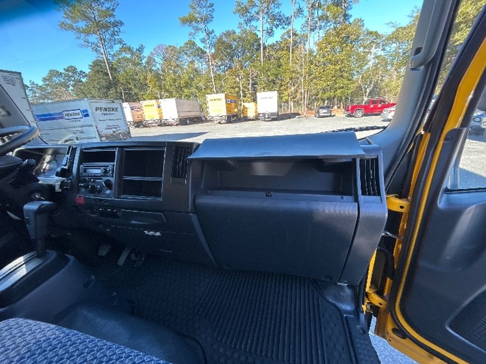 Light Duty Box Truck-Light and Medium Duty Trucks-Isuzu-2023-NPR EFI-Valdosta-GA-140,125\n\t\tmiles-$ 35,250 - Image 21