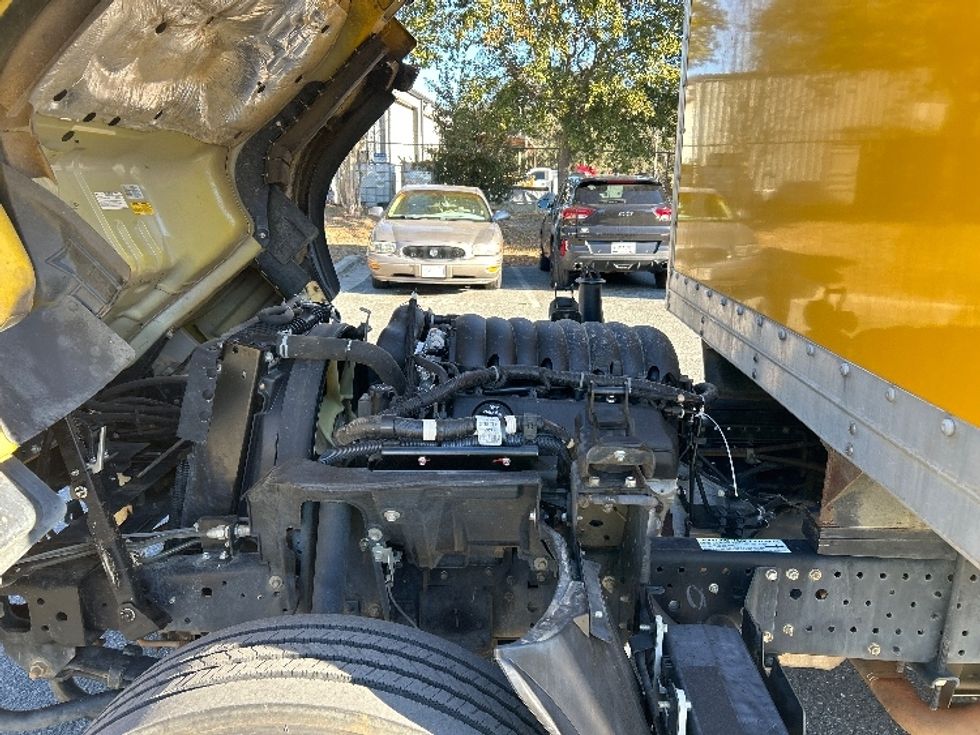 Light Duty Box Truck-Light and Medium Duty Trucks-Isuzu-2023-NPR EFI-Valdosta-GA-140,125\n\t\tmiles-$ 35,250 - Image 24