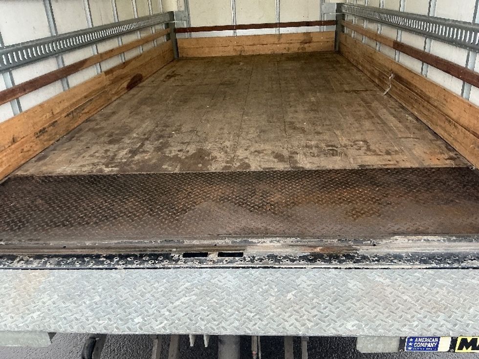 Light Duty Box Truck-Light and Medium Duty Trucks-Isuzu-2023-NPR EFI-Wilkes Barre-PA-103,426\n\t\tmiles-$ 44,500 - Image 10