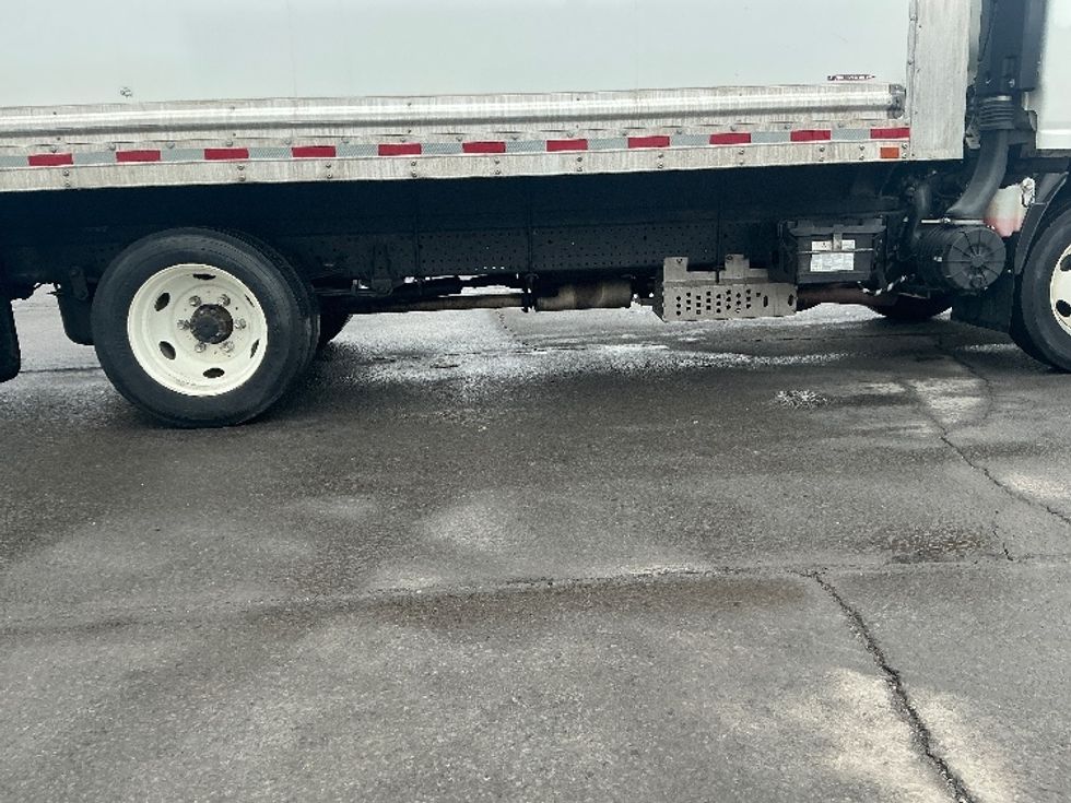 Light Duty Box Truck-Light and Medium Duty Trucks-Isuzu-2023-NPR EFI-Wilkes Barre-PA-103,426\n\t\tmiles-$ 44,500 - Image 14