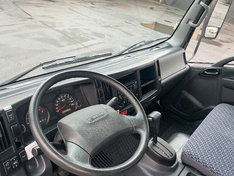 Light Duty Box Truck-Light and Medium Duty Trucks-Isuzu-2023-NPR EFI-Wilkes Barre-PA-103,426\n\t\tmiles-$ 44,500 - Image 17